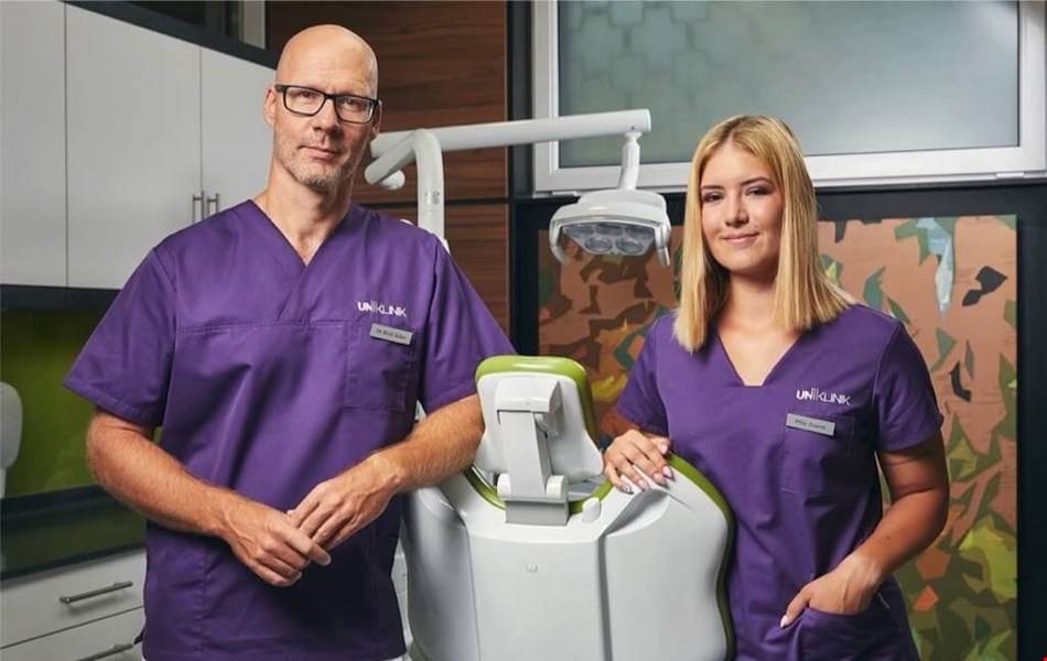 Dental and Implant Center Uniklinik 1